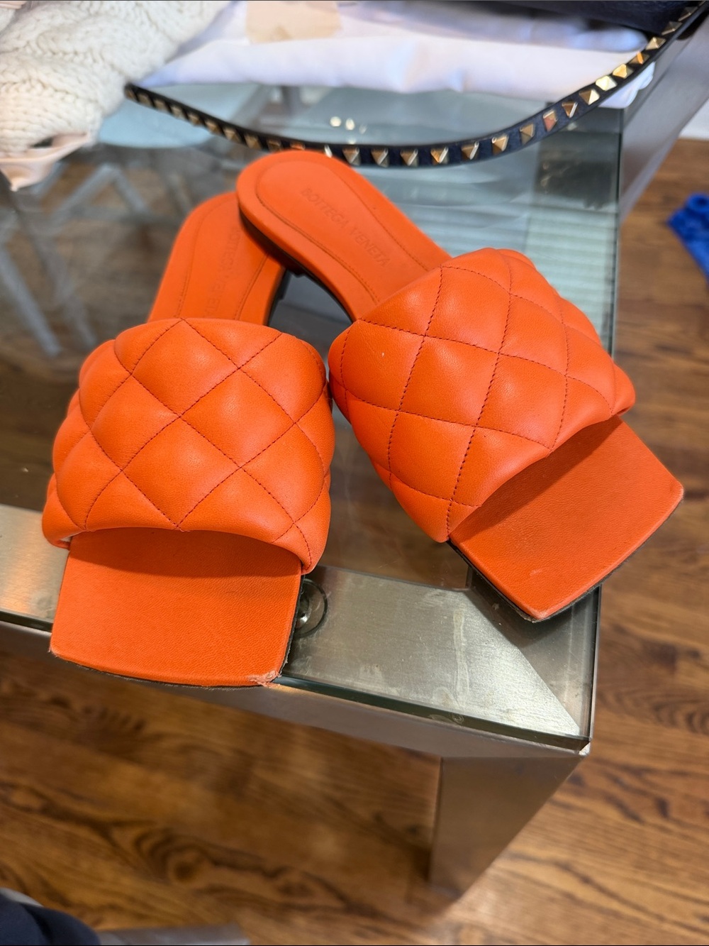 Bottega veneta orange flat slide quilted 35.5